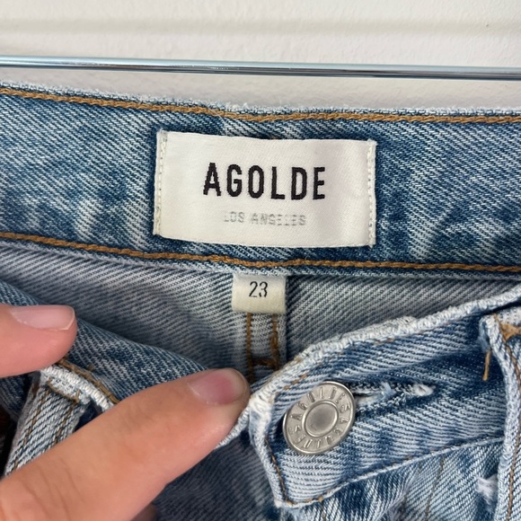 AGOLDE 90s Crop Lightly Distressed Lightwash Organic Jeans In Color Replica - Picture 6 of 12